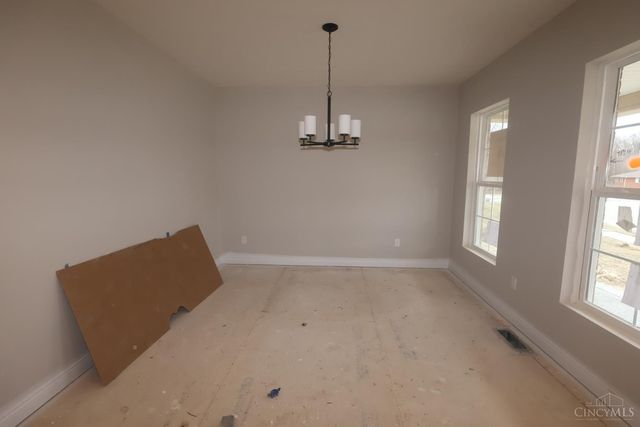 8 Glasgow Street, Springboro, OH 45066