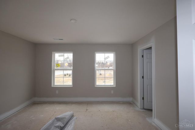8 Glasgow Street, Springboro, OH 45066