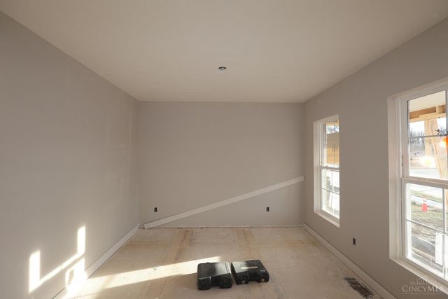 8 Glasgow Street, Springboro, OH 45066