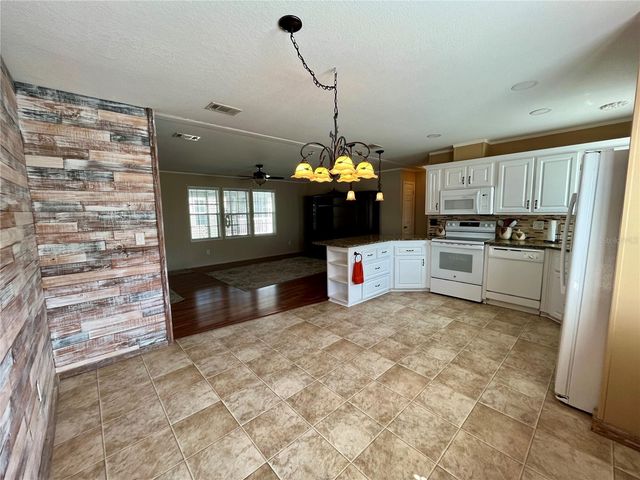 38055 WOODGATE, Zephyrhills, FL 33542
