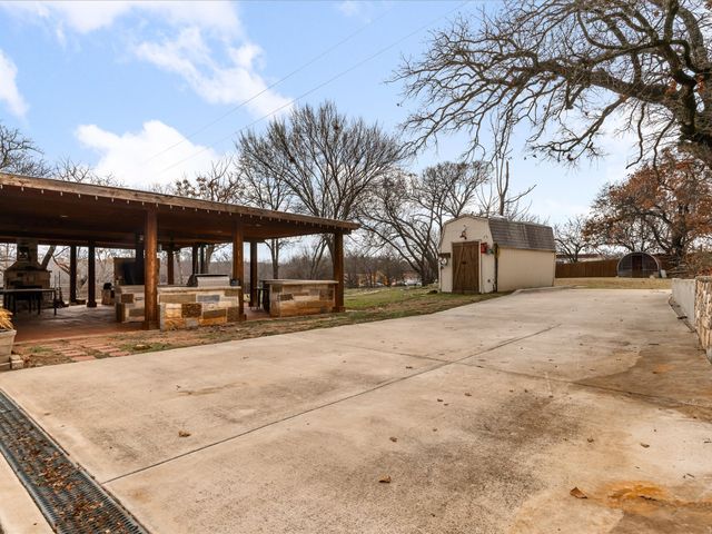 4915 T W King Road, Southlake, TX 76092