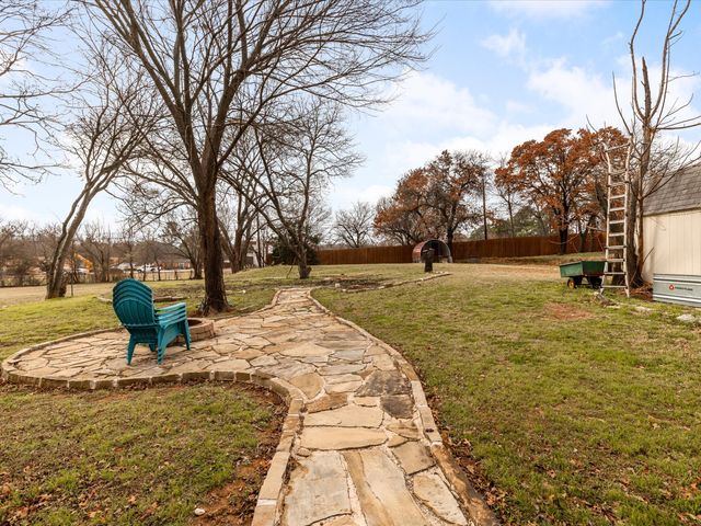 4915 T W King Road, Southlake, TX 76092