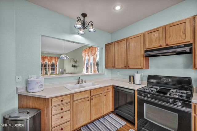 570 Sunrise Circle, Fernley, NV 89408