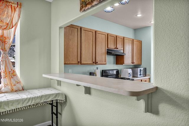 570 Sunrise Circle, Fernley, NV 89408