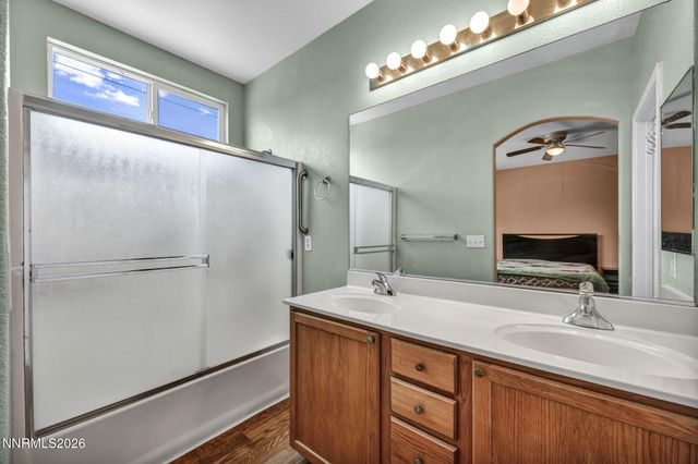 570 Sunrise Circle, Fernley, NV 89408