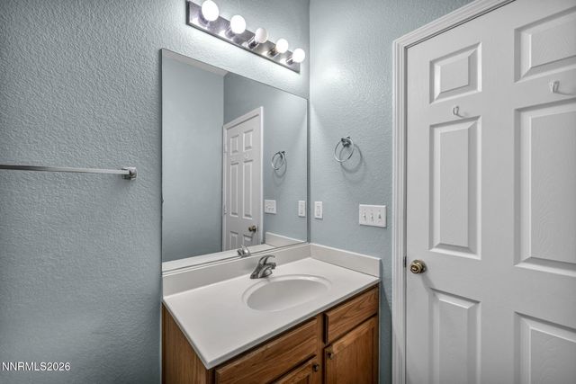570 Sunrise Circle, Fernley, NV 89408