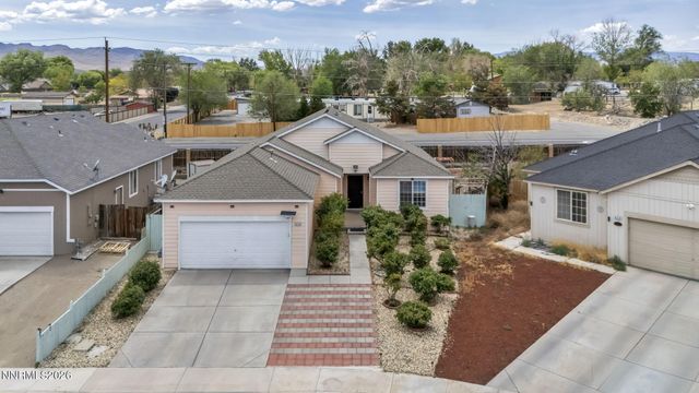 570 Sunrise Circle, Fernley, NV 89408