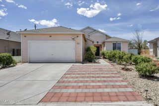 570 Sunrise Circle, Fernley, NV 89408