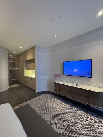 801 S Miami Ave 409, Miami, FL 33130