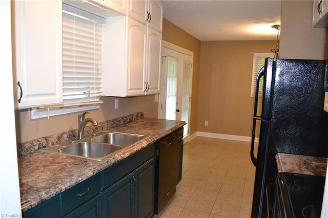 100 Coleman Street, Mayodan, NC 27027