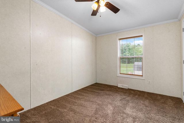39 QUEEN ELEANOR DR, Elkton, MD 21921