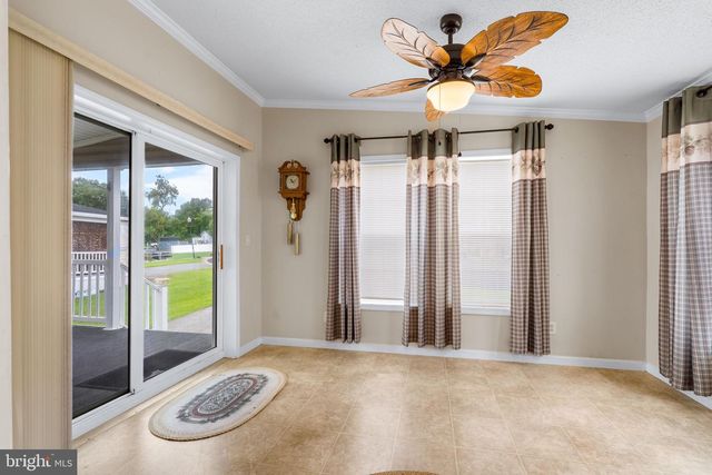39 QUEEN ELEANOR DR, Elkton, MD 21921