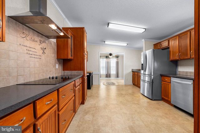 39 QUEEN ELEANOR DR, Elkton, MD 21921