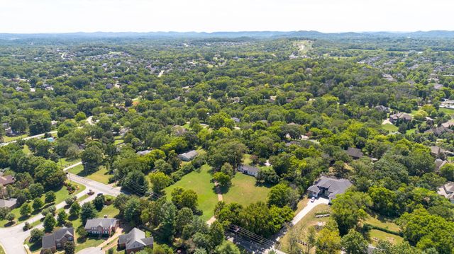 5723 Cloverland Dr, Brentwood, TN 37027