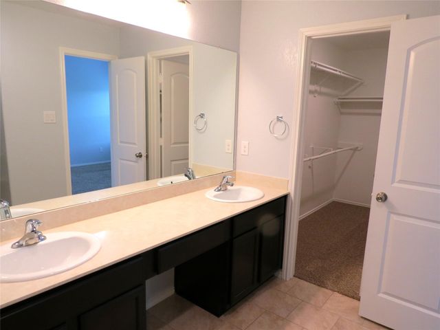 9506 Paloma Creek Drive, Tomball, TX 77375