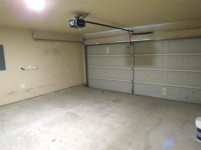 9506 Paloma Creek Drive, Tomball, TX 77375