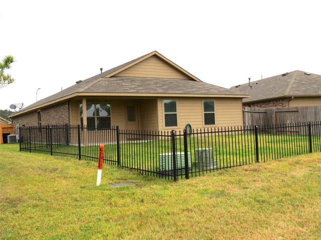 9506 Paloma Creek Drive, Tomball, TX 77375