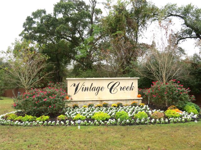 9506 Paloma Creek Drive, Tomball, TX 77375