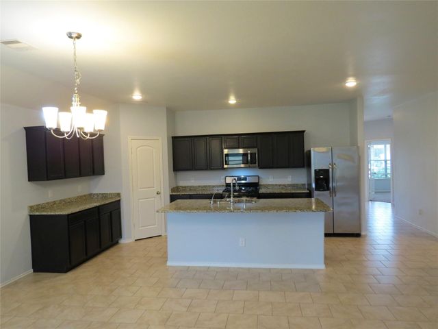 9506 Paloma Creek Drive, Tomball, TX 77375