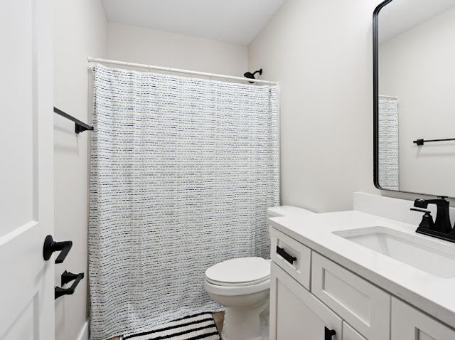 1397 S 52nd Avenue E, Newton, IA 50208