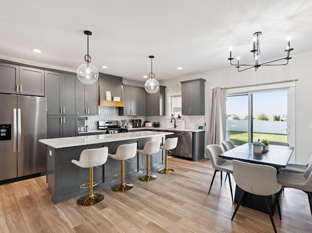 1397 S 52nd Avenue E, Newton, IA 50208