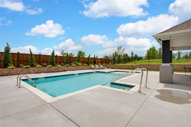 305 Carat Drive, Yukon, OK 73099