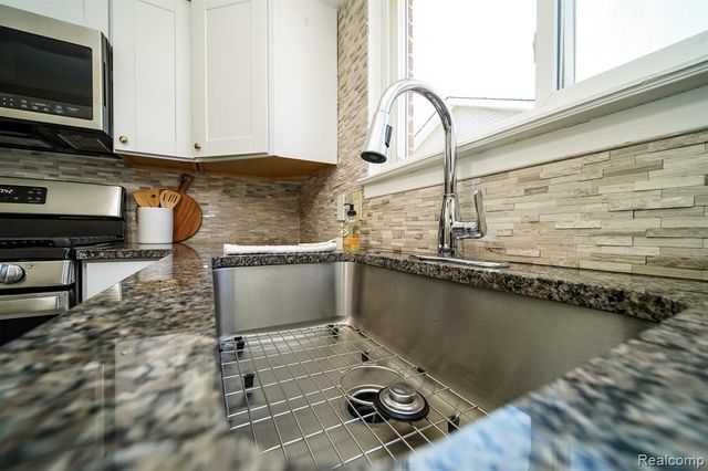 6641 Niagara Street, Romulus, MI 48174