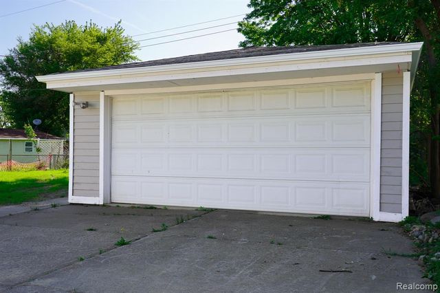 6641 Niagara Street, Romulus, MI 48174