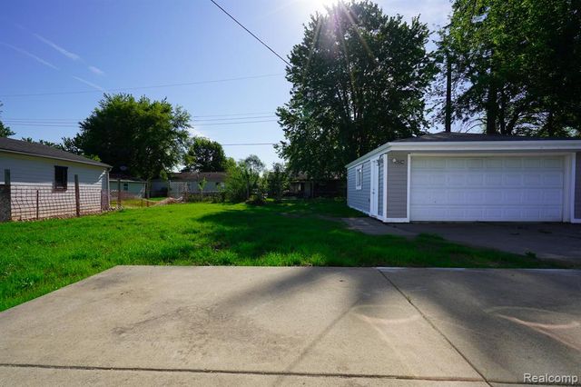 6641 Niagara Street, Romulus, MI 48174