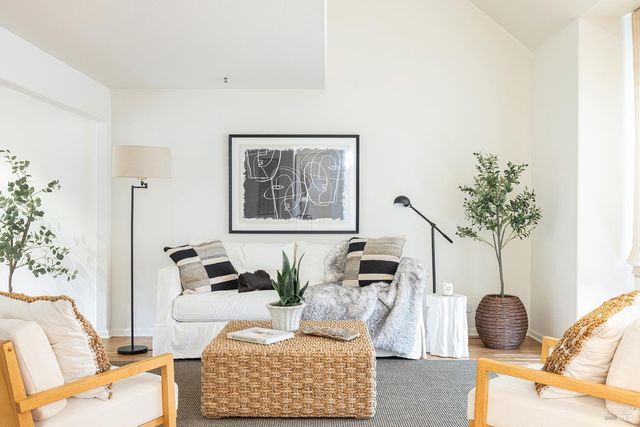 26 Clement Ct, Napa, CA 94558