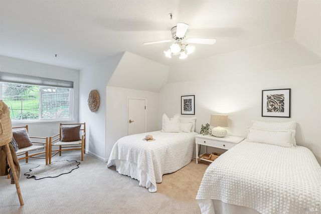 26 Clement Ct, Napa, CA 94558