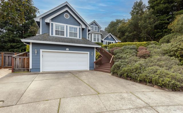 26 Clement Ct, Napa, CA 94558