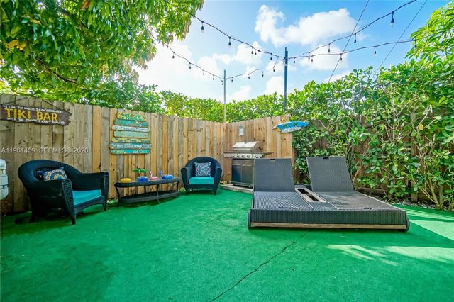 7 NE 50th St, Miami, FL 33137