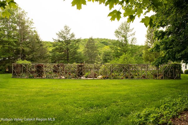 516 County Route 11, Ancram, NY 12502