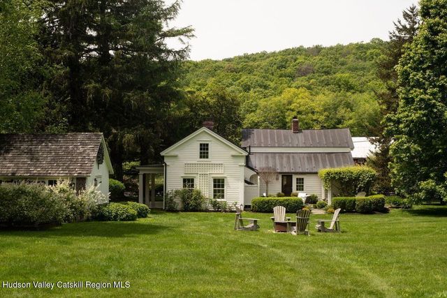 516 County Route 11, Ancram, NY 12502