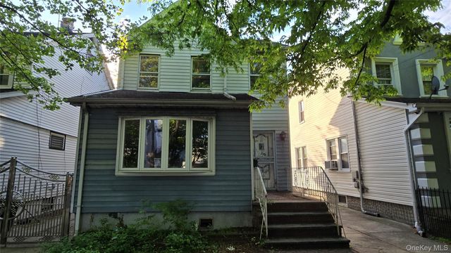 89-35 239th Street, Bellerose, NY 11426