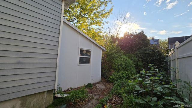 89-35 239th Street, Bellerose, NY 11426