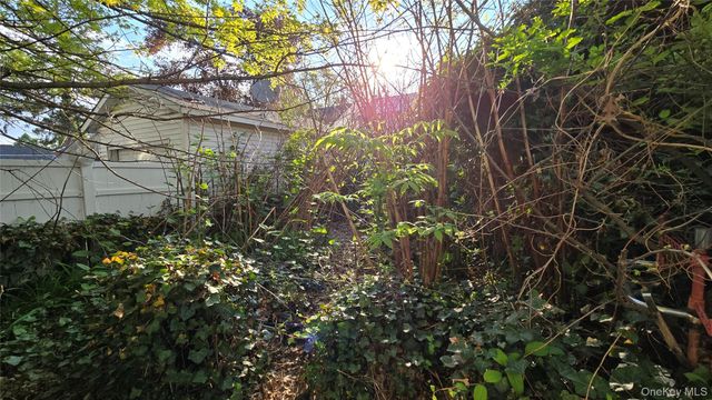 89-35 239th Street, Bellerose, NY 11426