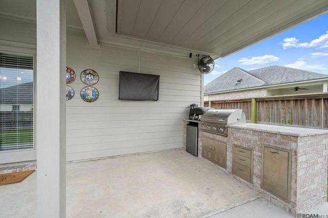 36364 Belle Journee Ave, Geismar, LA 70734