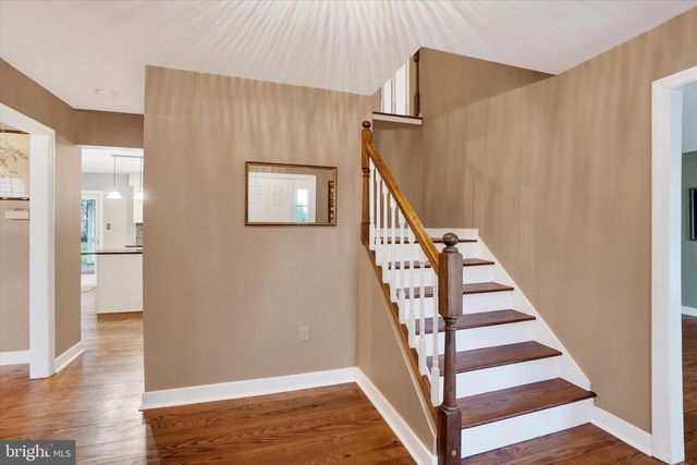 8 MORGAN DR, Shrewsbury, PA 17361