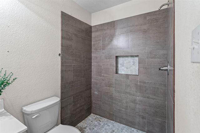 2717 Wildridge Court, Fort Worth, TX 76108
