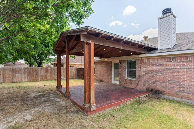 2717 Wildridge Court, Fort Worth, TX 76108