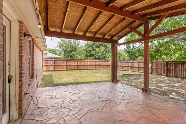 2717 Wildridge Court, Fort Worth, TX 76108