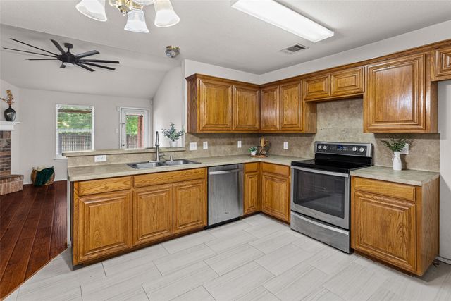 2717 Wildridge Court, Fort Worth, TX 76108