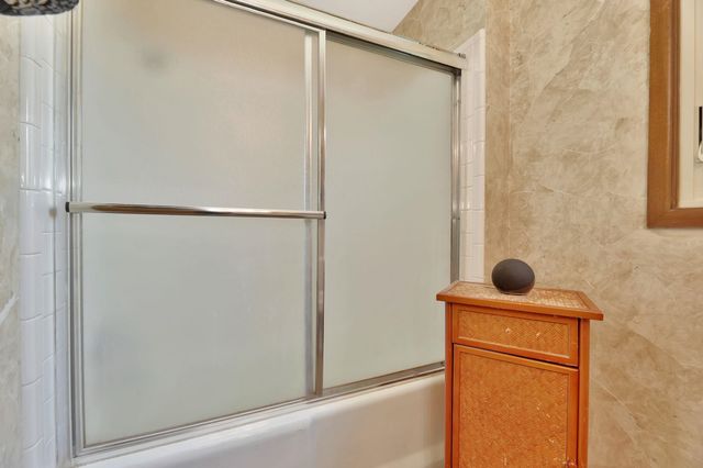 420 Renee Dr, Andover, KS 67002