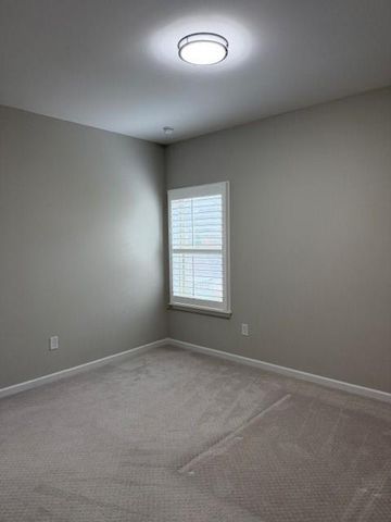 311 Chesterfield Cove, Woodstock, GA 30189