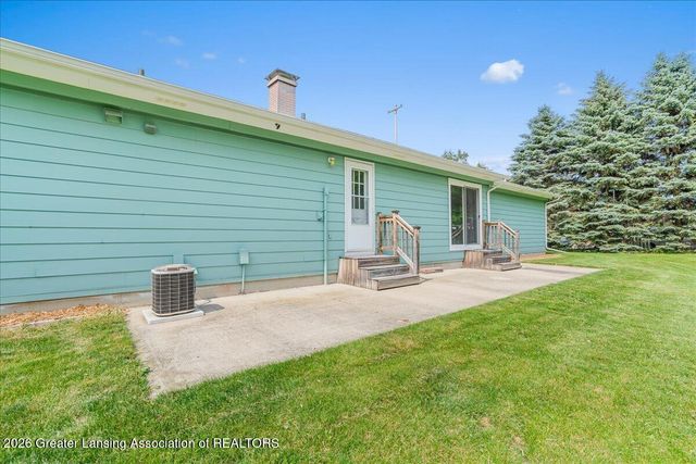 615 Center Street, Mason, MI 48854