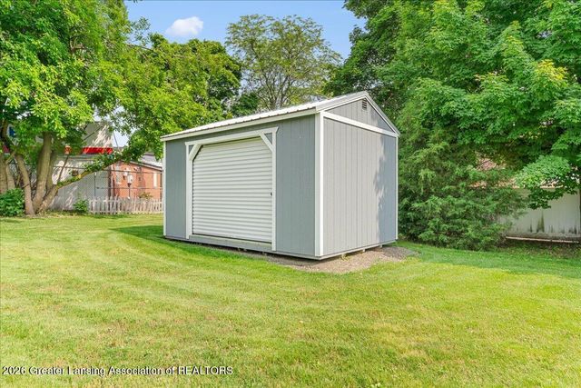 615 Center Street, Mason, MI 48854