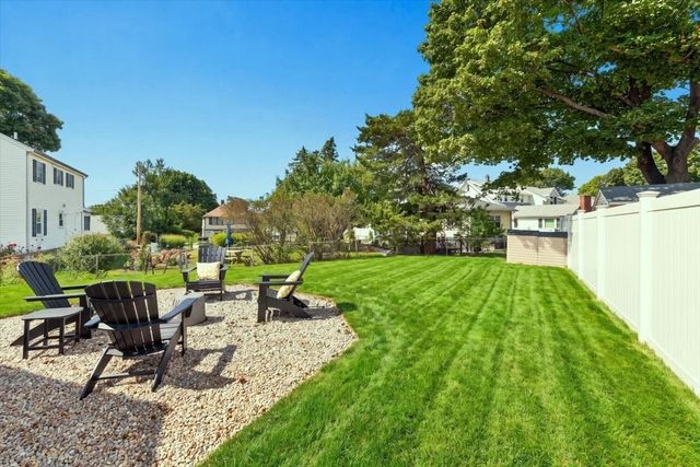 200 Roosevelt Road, Weymouth, MA 02188