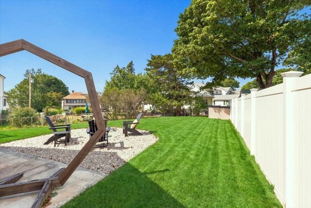200 Roosevelt Road, Weymouth, MA 02188